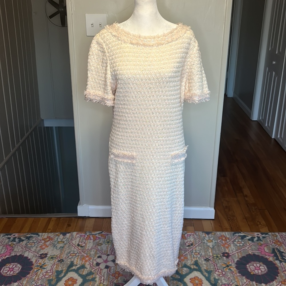 St.John Tweed Sheath Dress Pink  French Rose Combo With Silver Metallic Size 10 - Picture 4 of 16